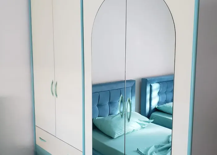 Malsi's, Private With Shared Bathroom And Kitchen Tirana